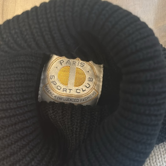 Vintage Cropped Turtleneck Sweater - Picture 3 of 4